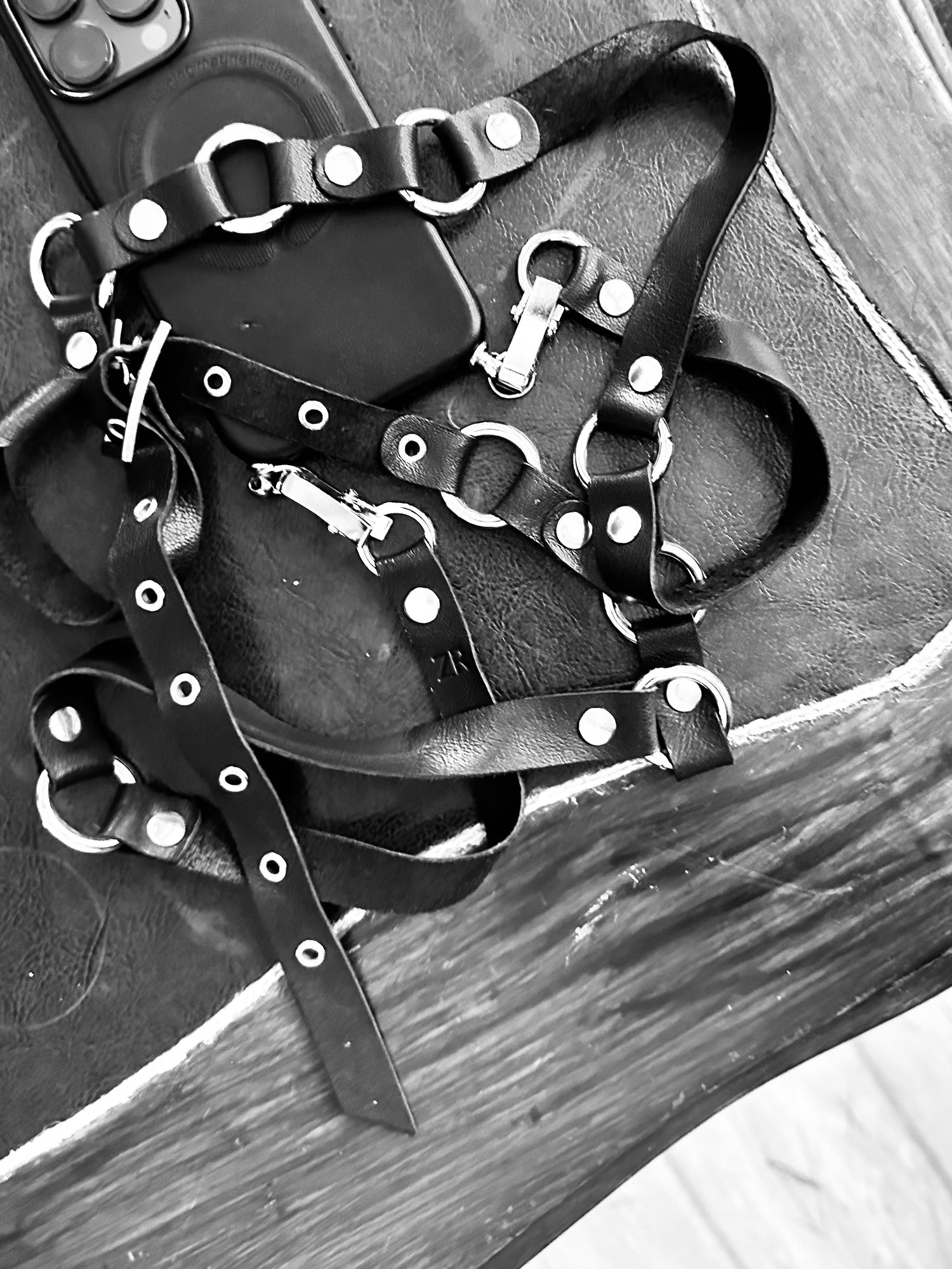 Аксесоар за телефон/Колан/Гривна "NET"