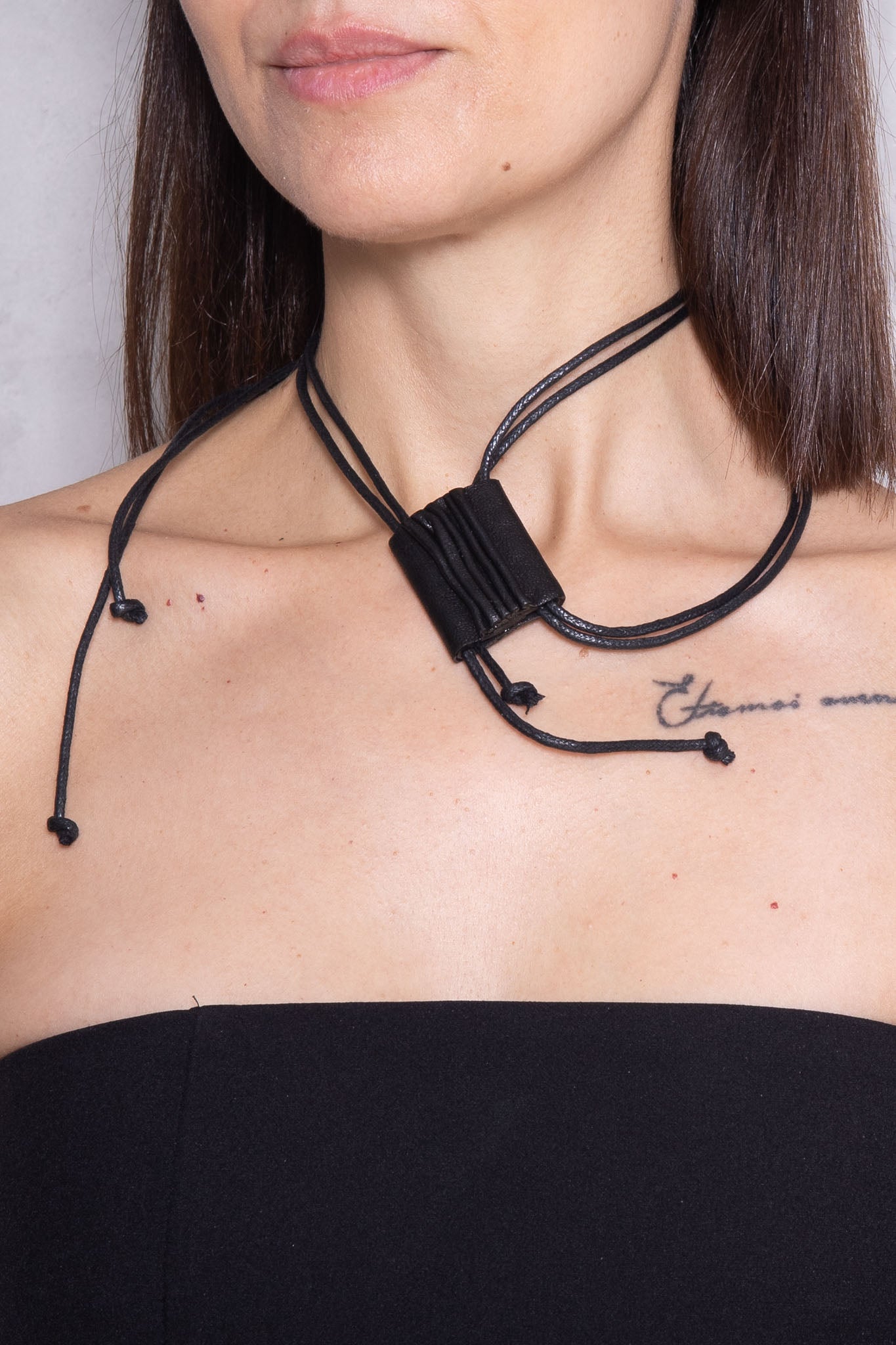 Колие "BLACK WAVE" 3