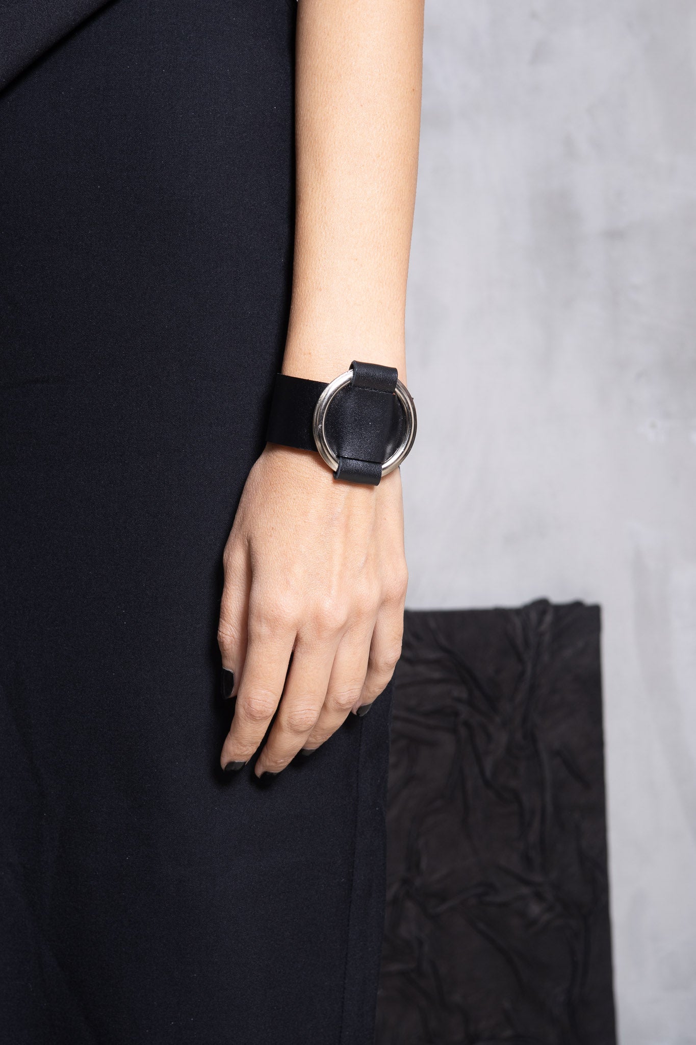 Гривна часовник "NET"