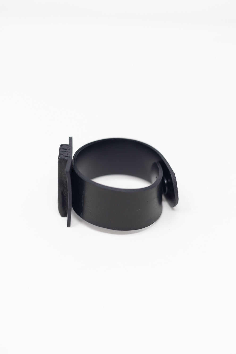 Гривна "WAVЕ "