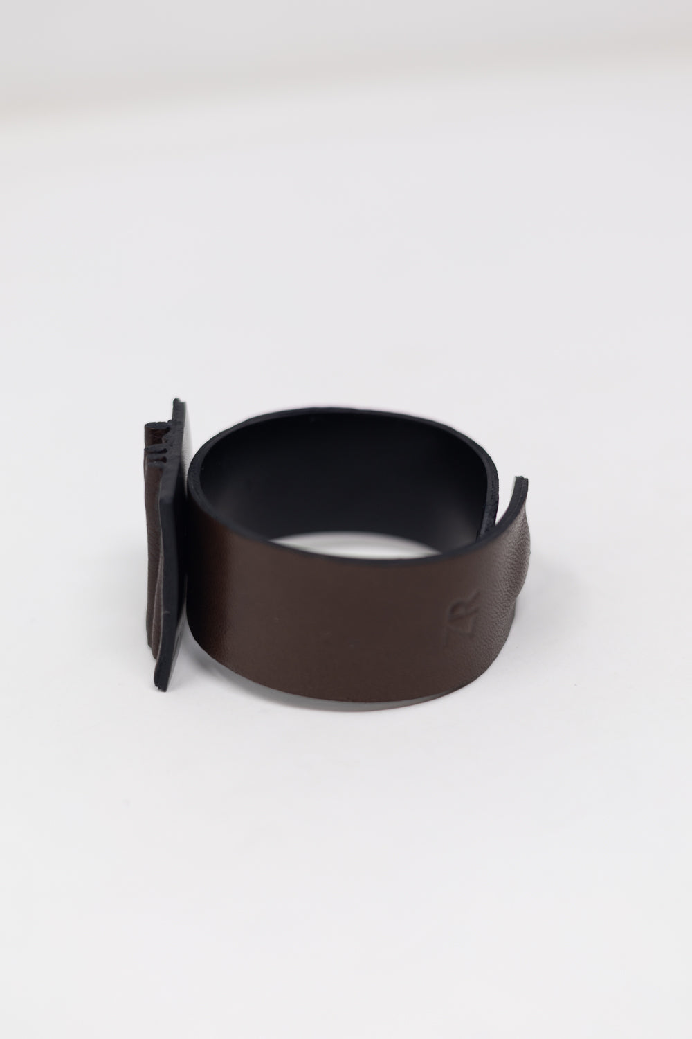 Гривна "WAVЕ "