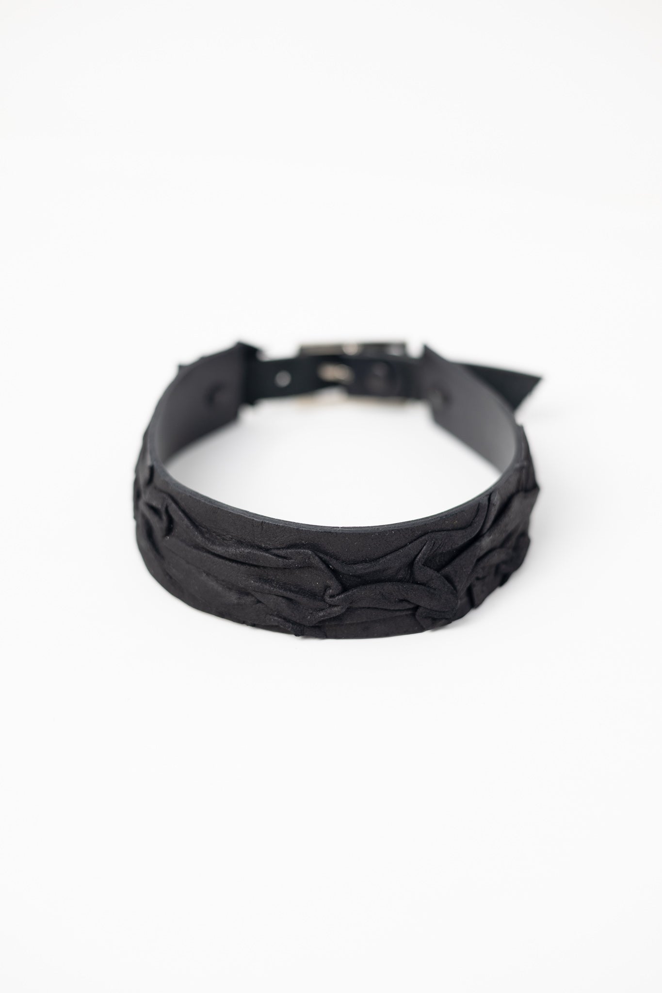 "LAVA" choker