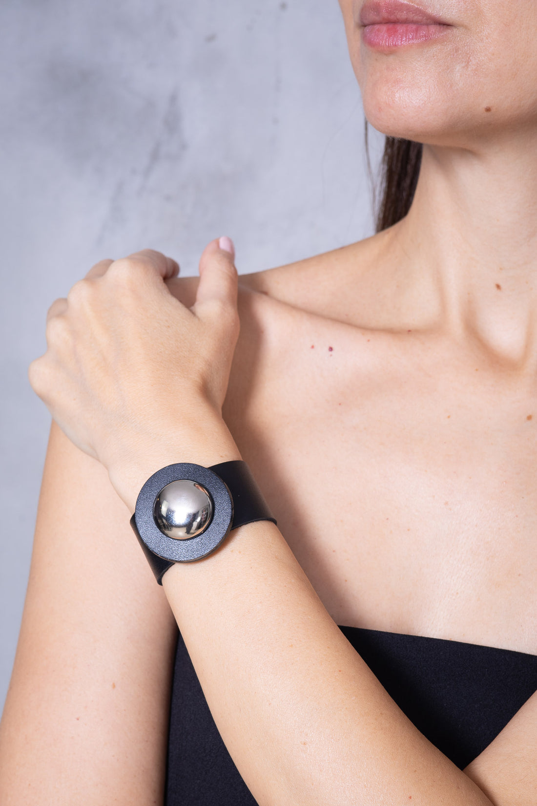 Гривна "MIRROR"