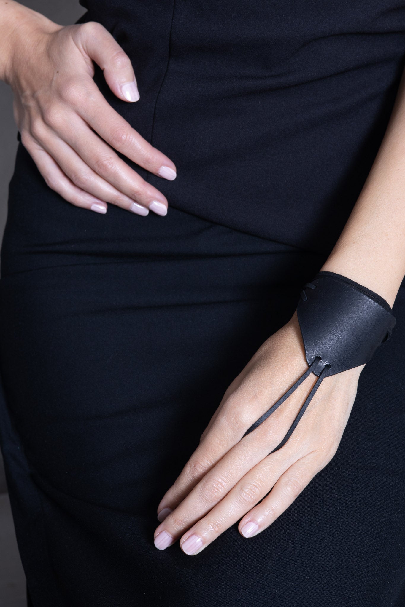 Накитник Аксесоар за крак "WARRIOR"