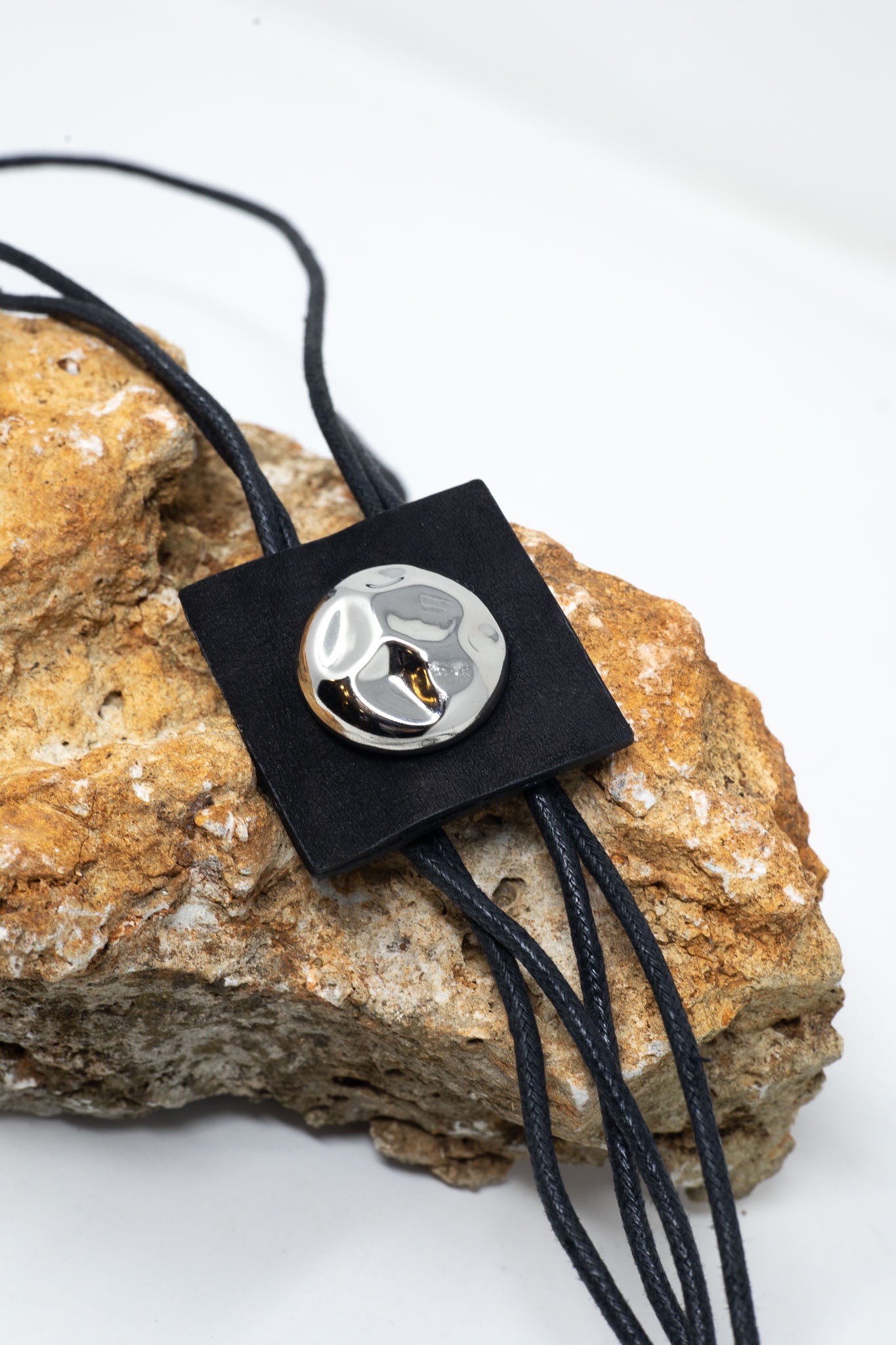 Колие "MERCURY"