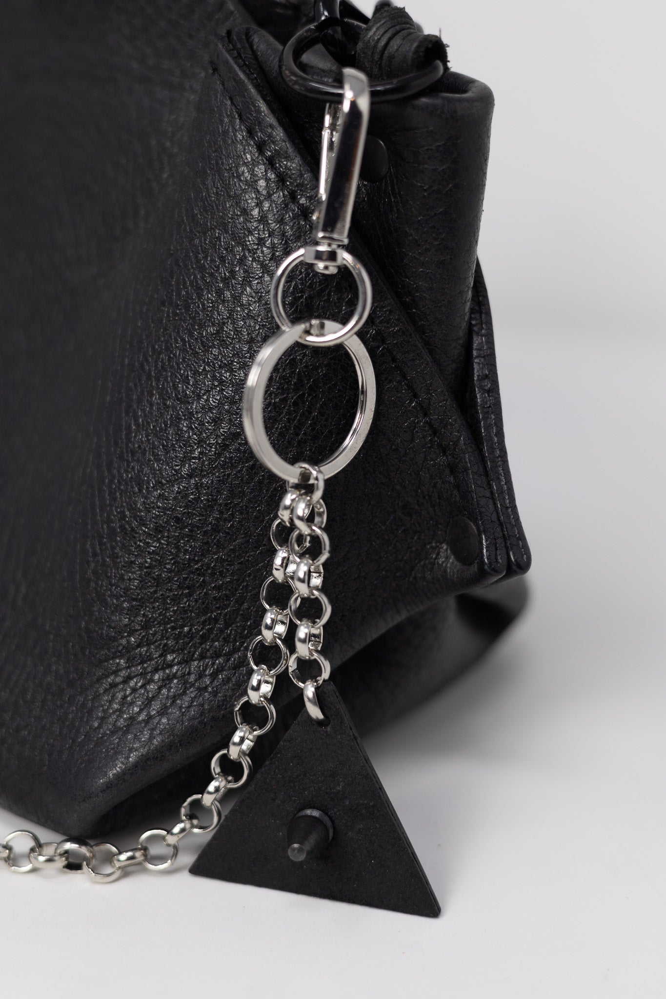 Аксесоар/ Ключодържател "Piramide"