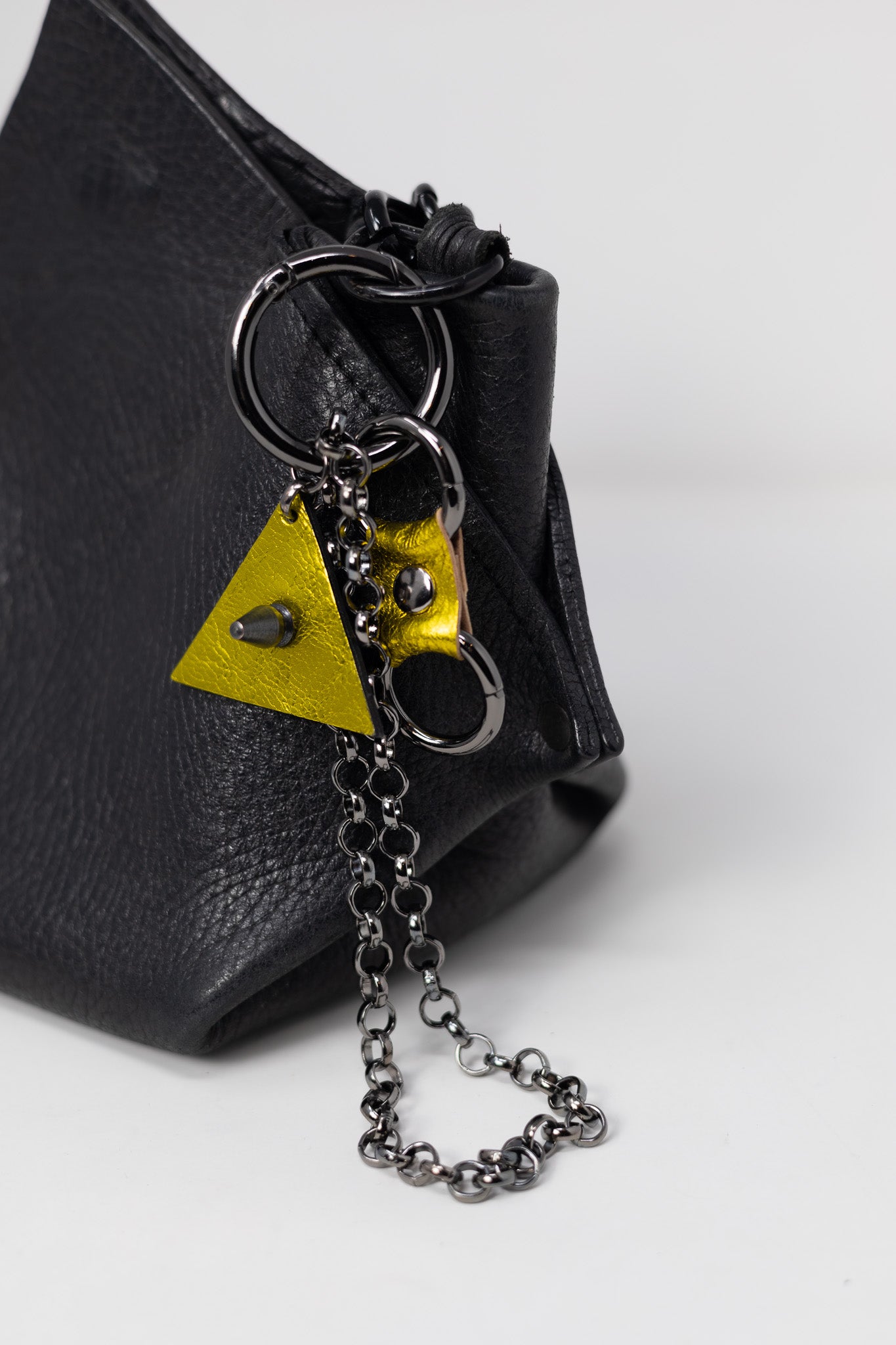 Аксесоар/ Ключодържател "Piramide"