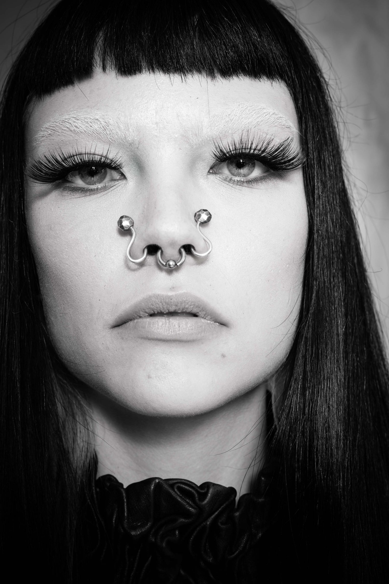 Face Jewellery "FUTURE NOSE" 1