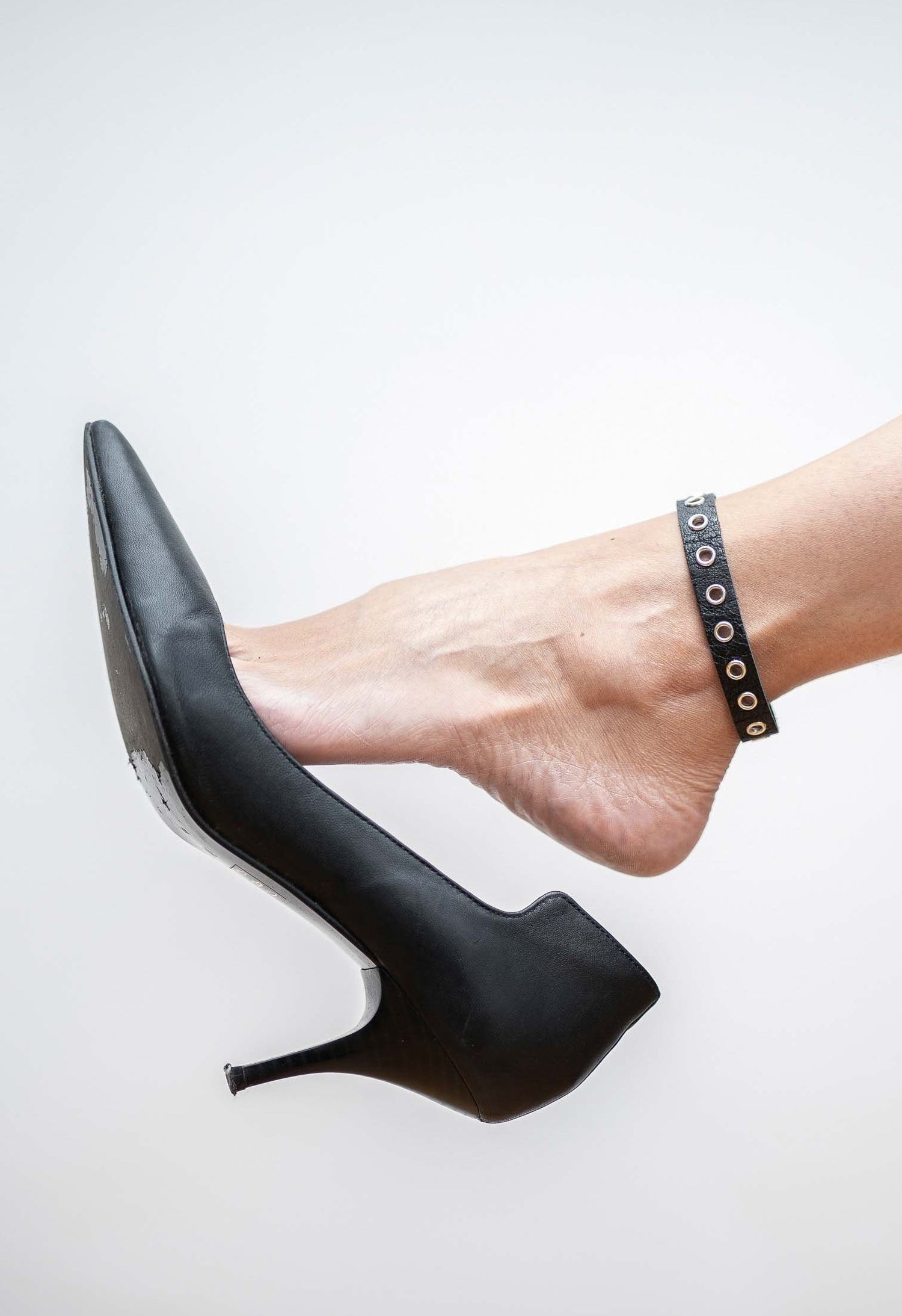 Гривна за крак 3 | zzone.bg | ZZone - онлайн магазин за кожени аксесоари