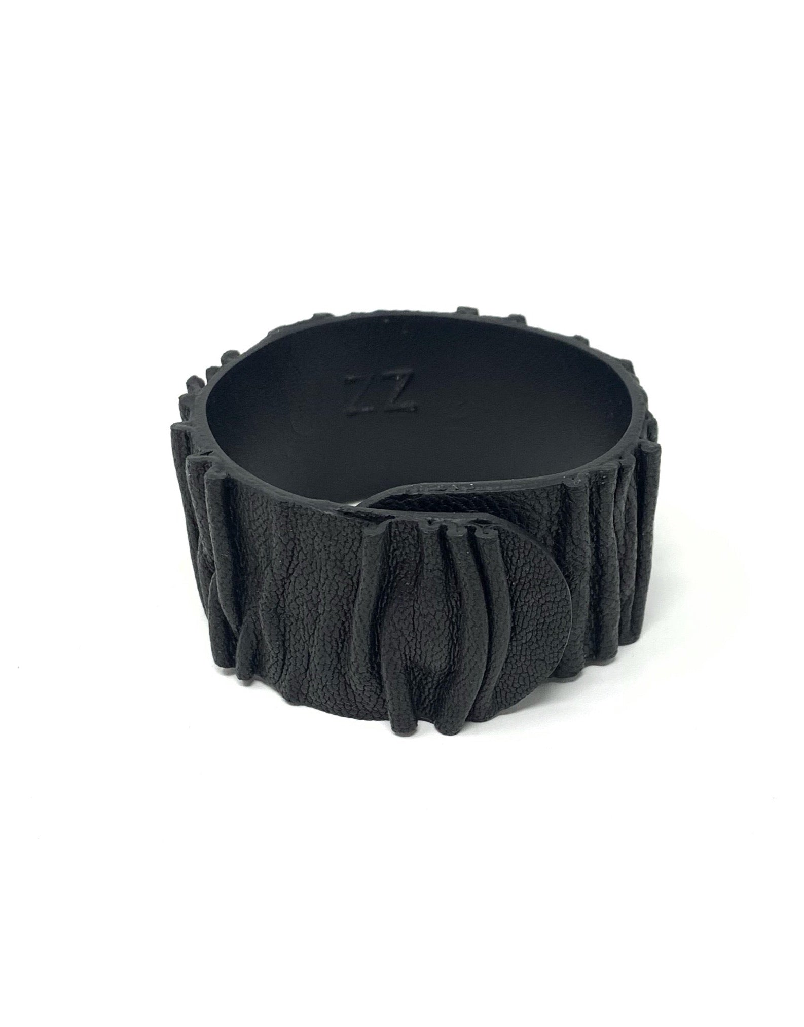 Bracelet "BLACK WAVE MAN" 1