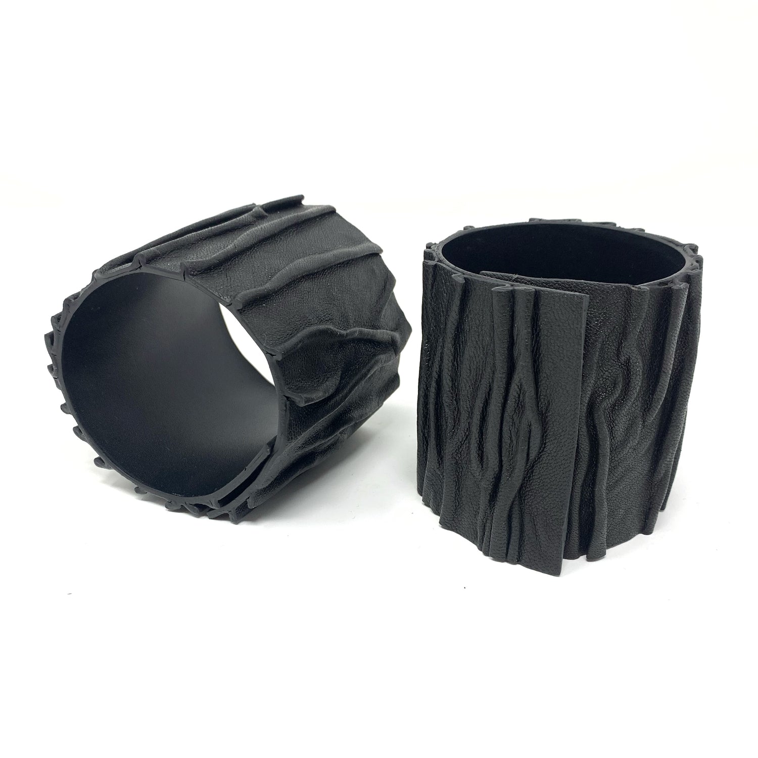 Гривна "BLACK WAVE MAN"  2