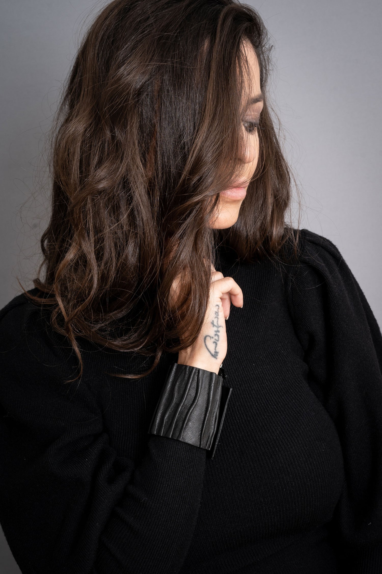 Гривна "BLACK WAVE" 2