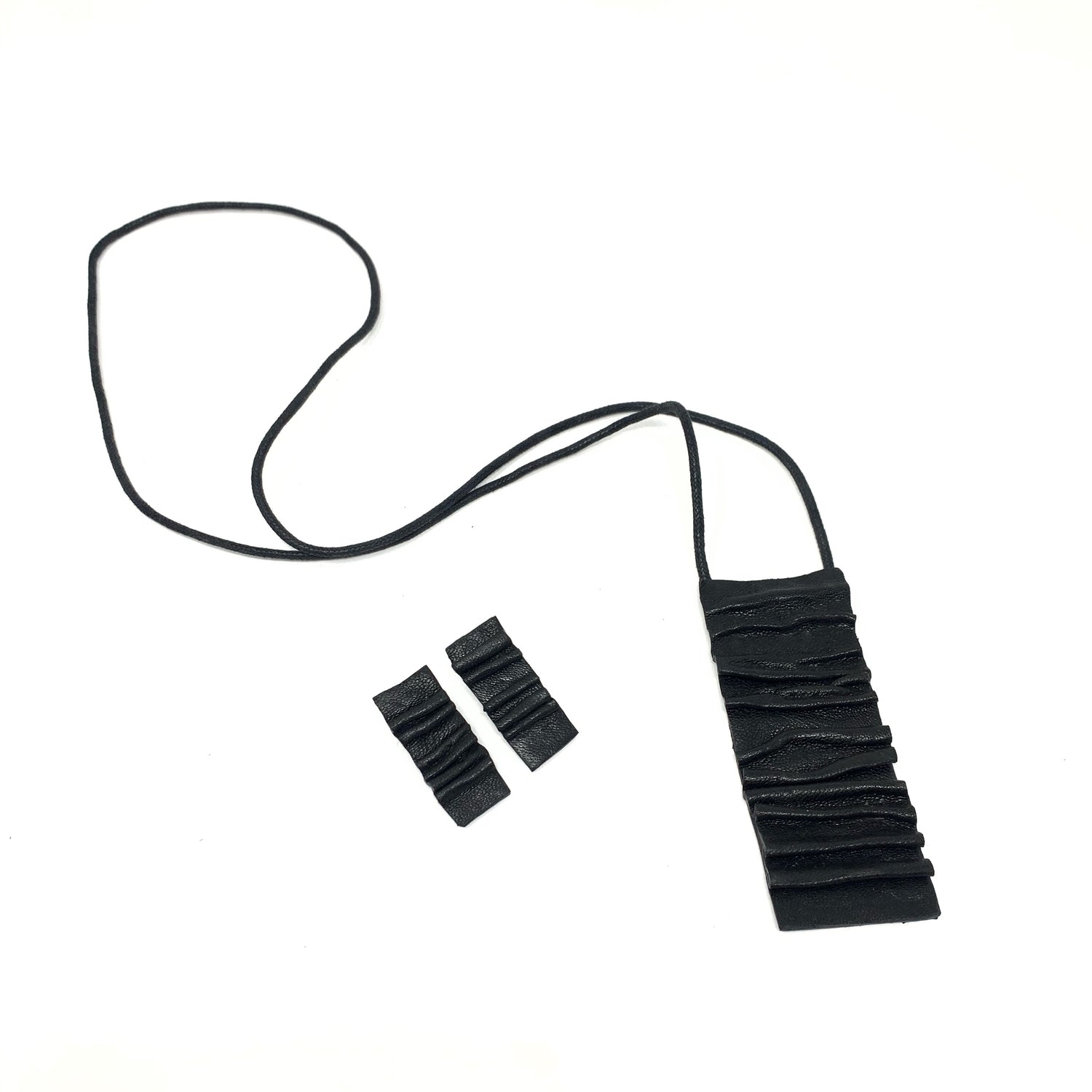 Обеци  "BLACK WAVE" 3