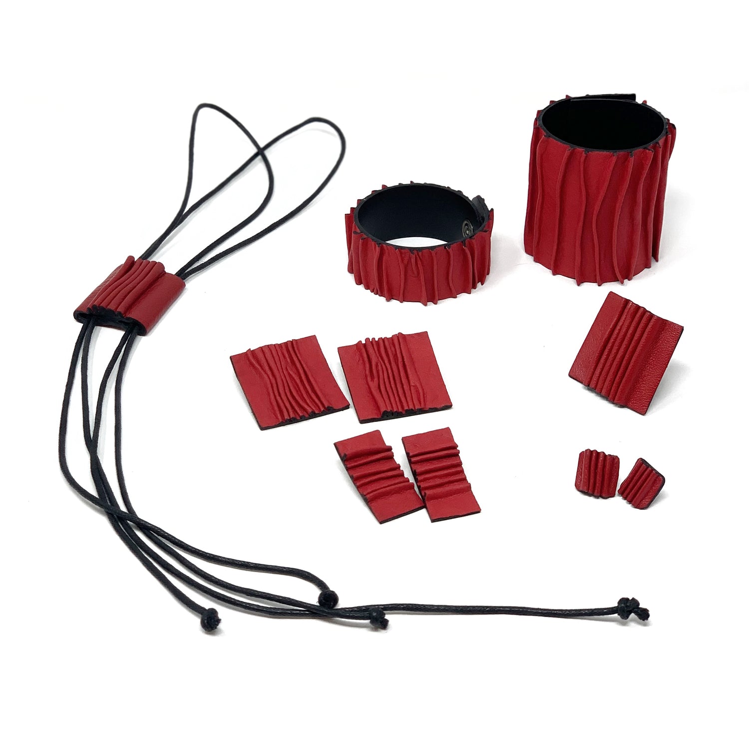 Гривна "BLACK WAVЕ " 1