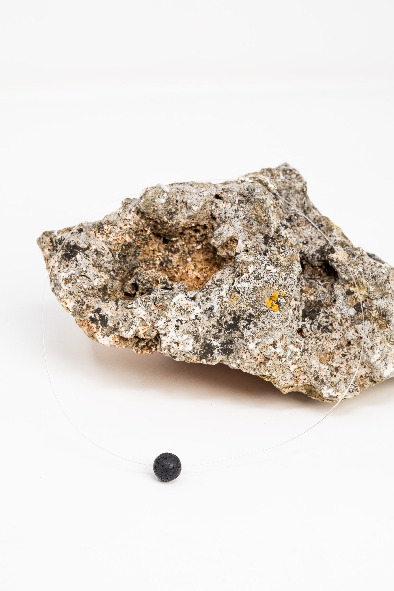 Колие Космос "Nero Vulcano"