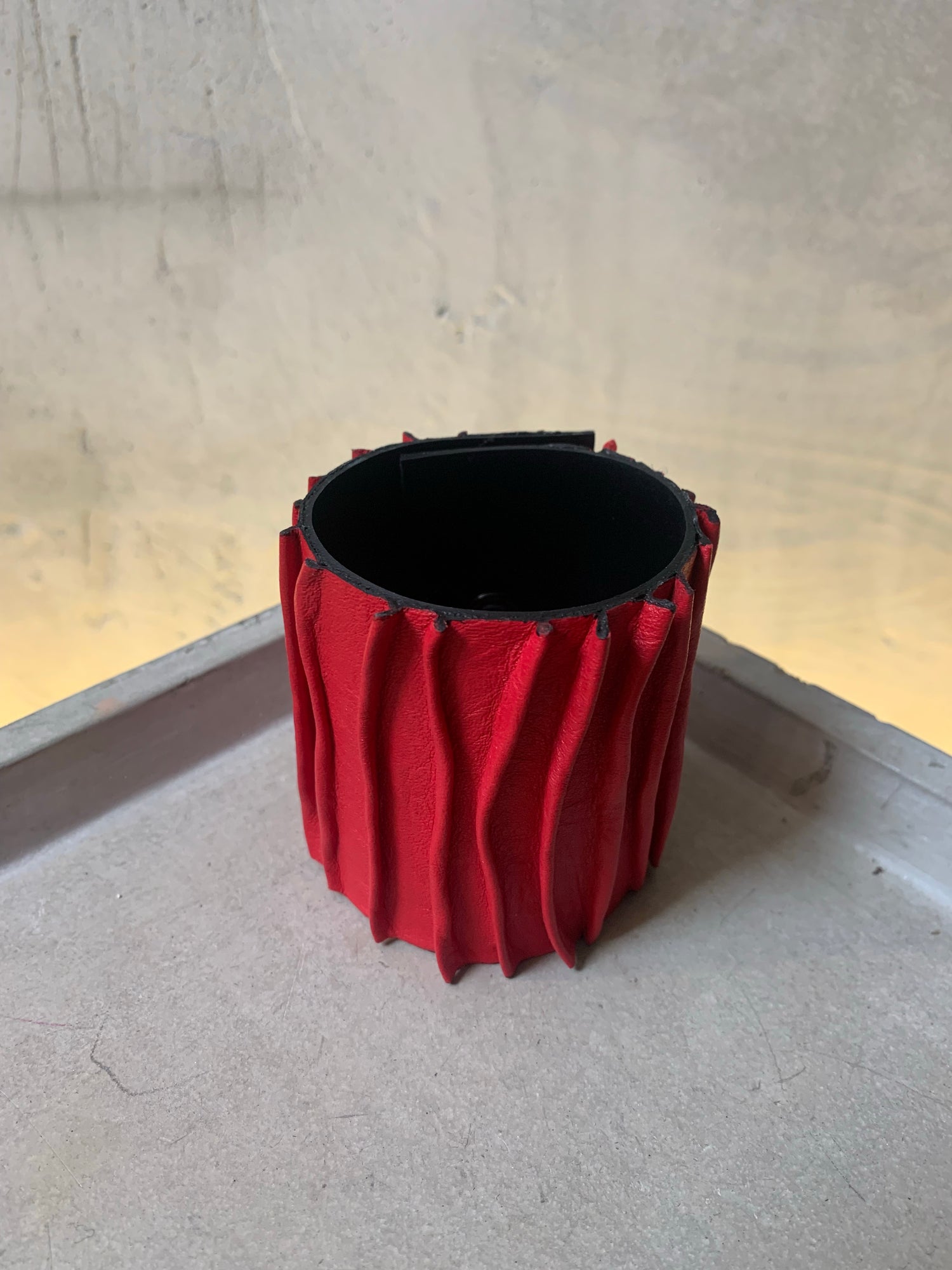 Гривна "BLACK WAVE" 2