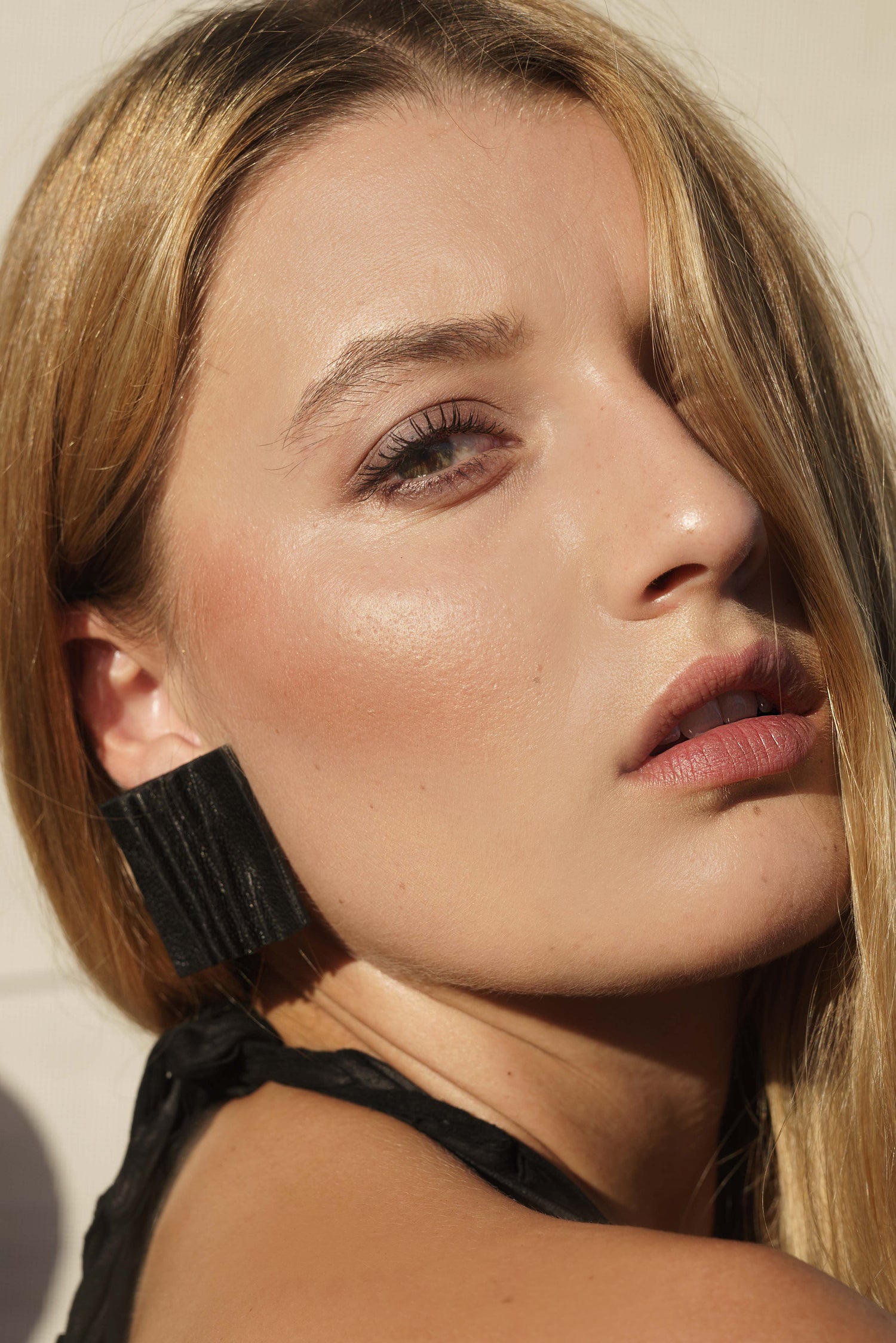 Обеци квадрат "BLACK WAVE"