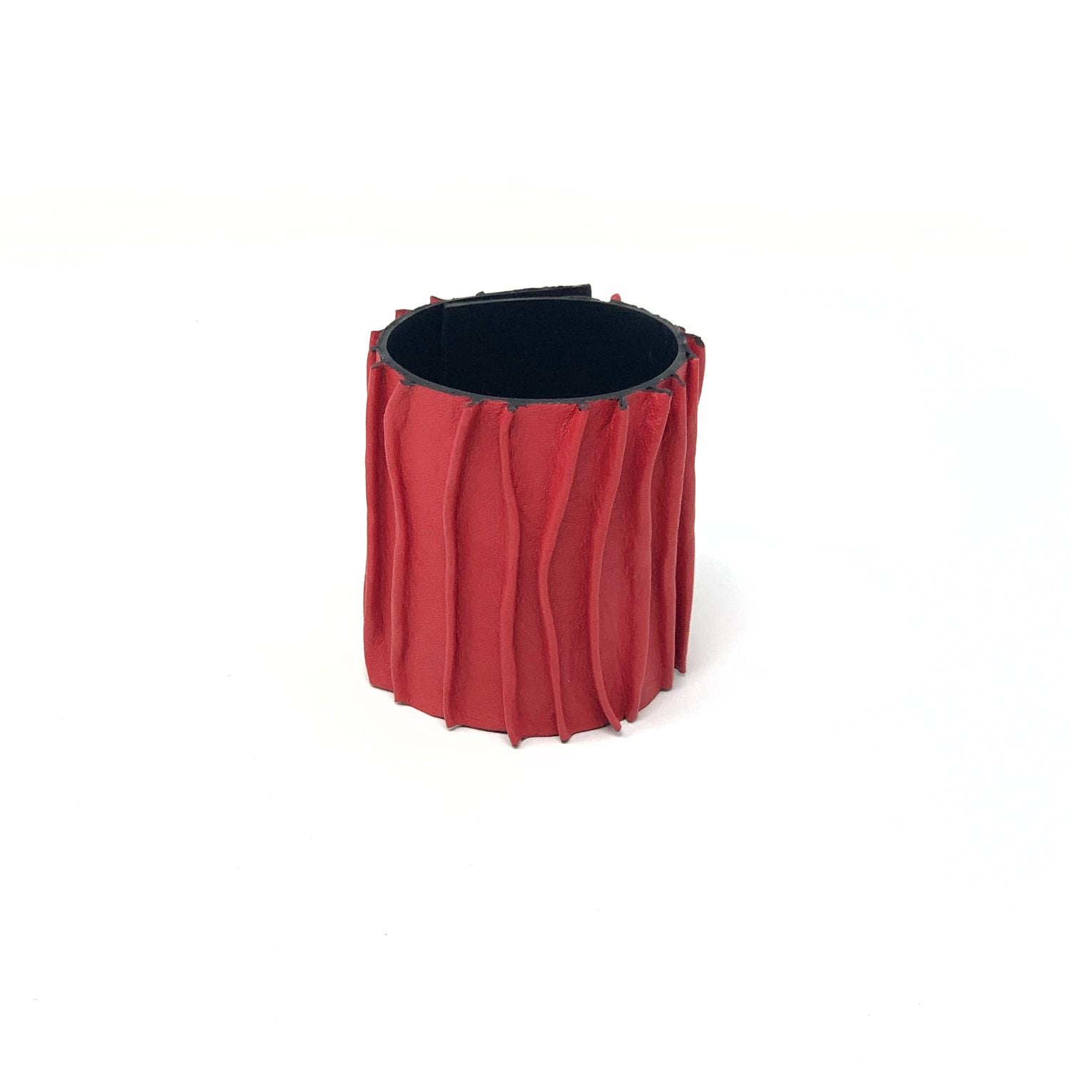 Гривна "BLACK WAVE" 2