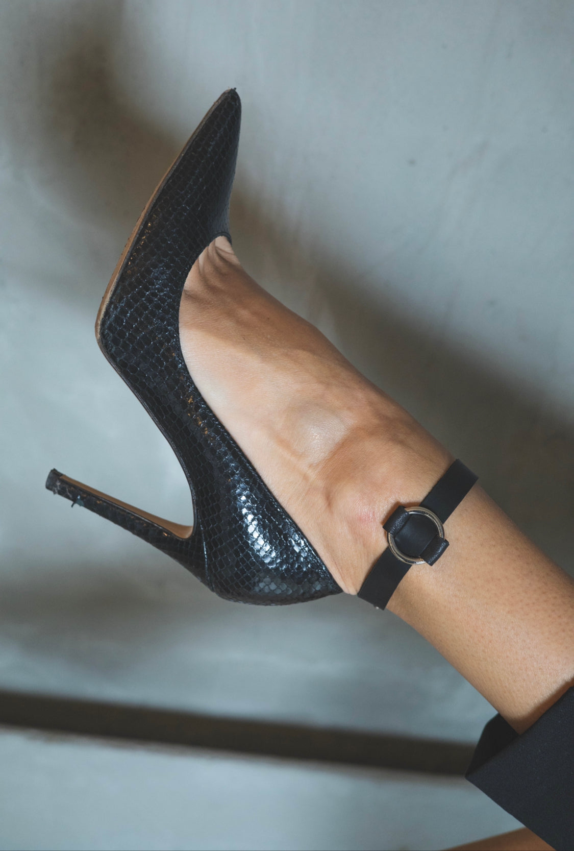 Чокър за крак “Aura”