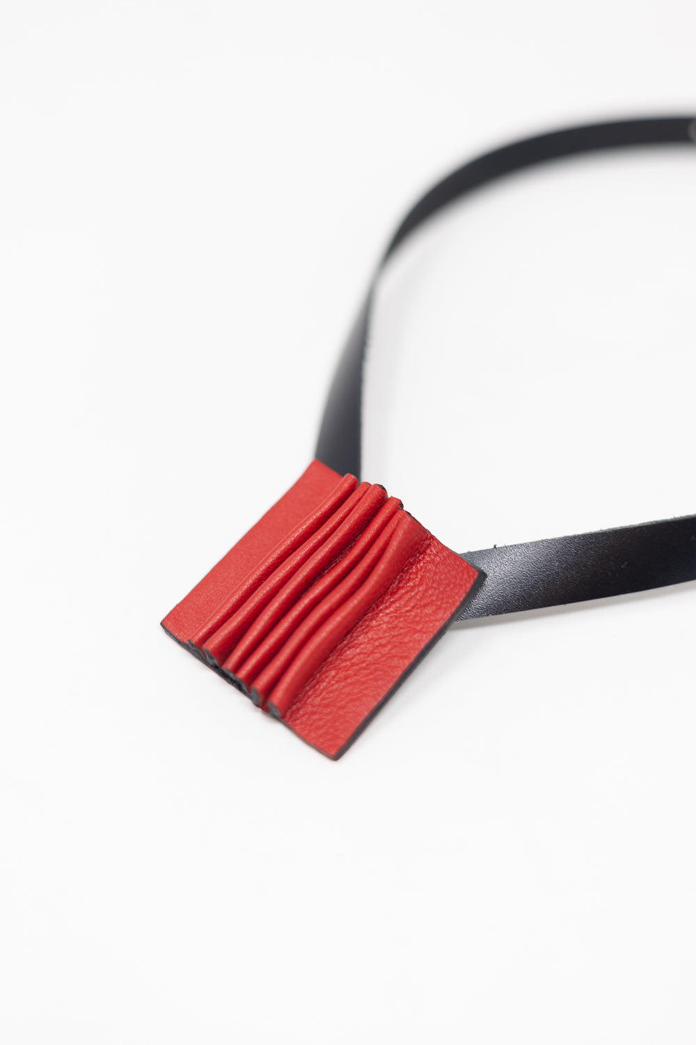 Колие “Wave”