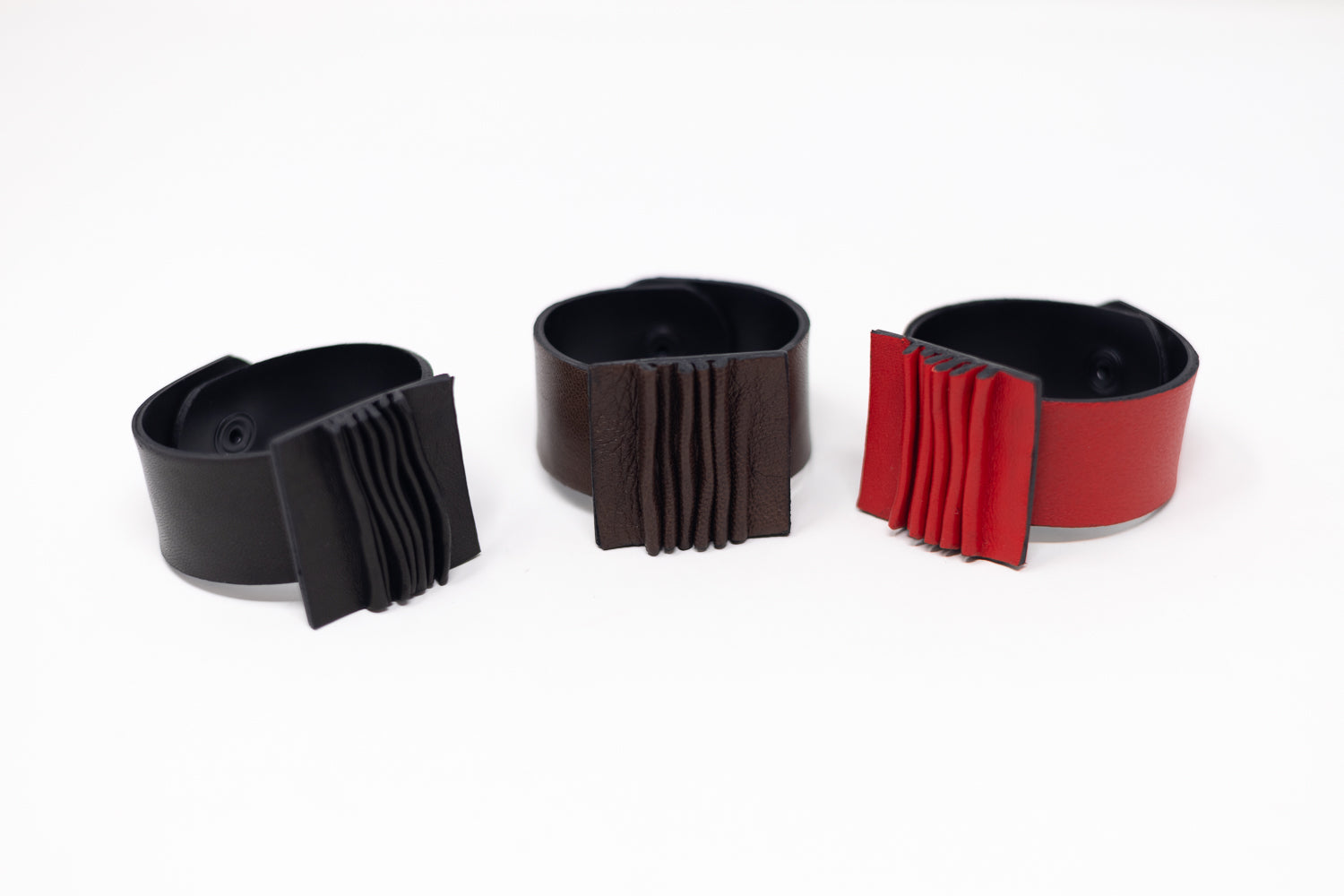 Гривна "WAVЕ "