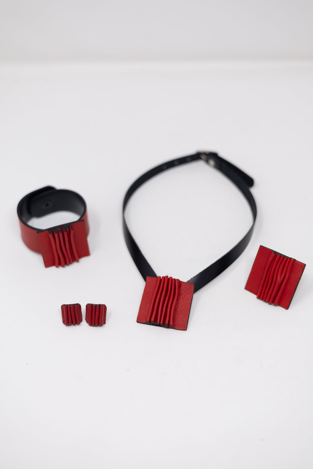 Гривна "WAVЕ "