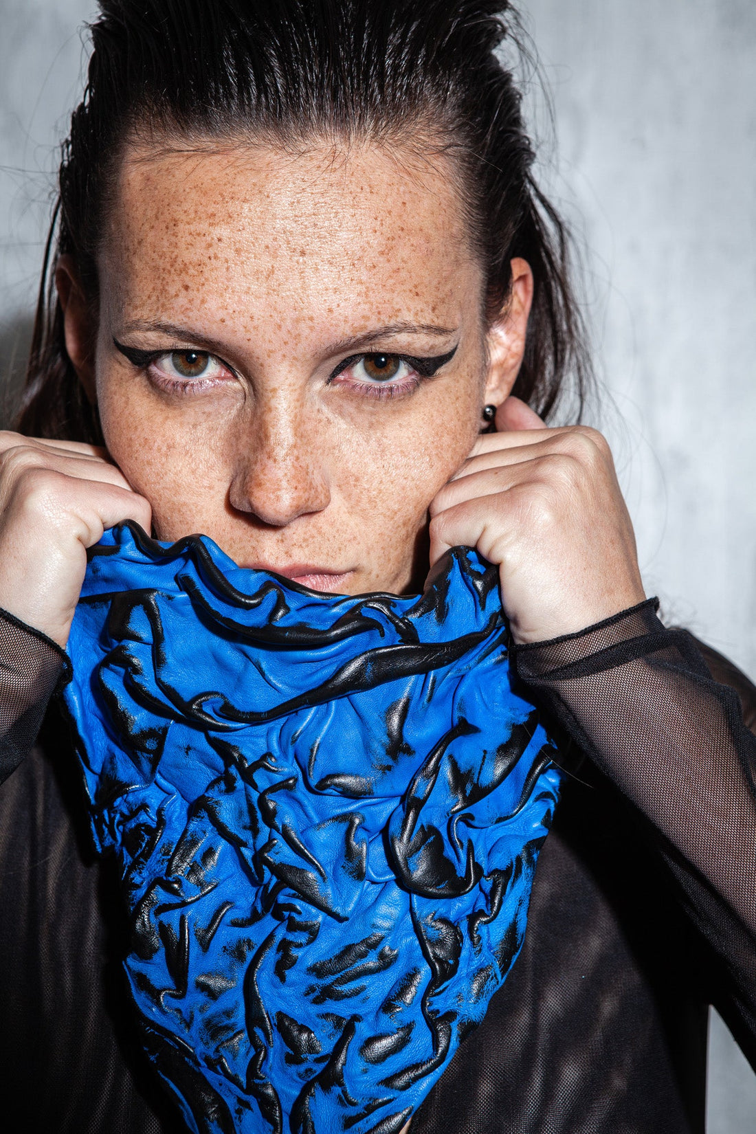 Scarf &quot;ART LAVA&quot;