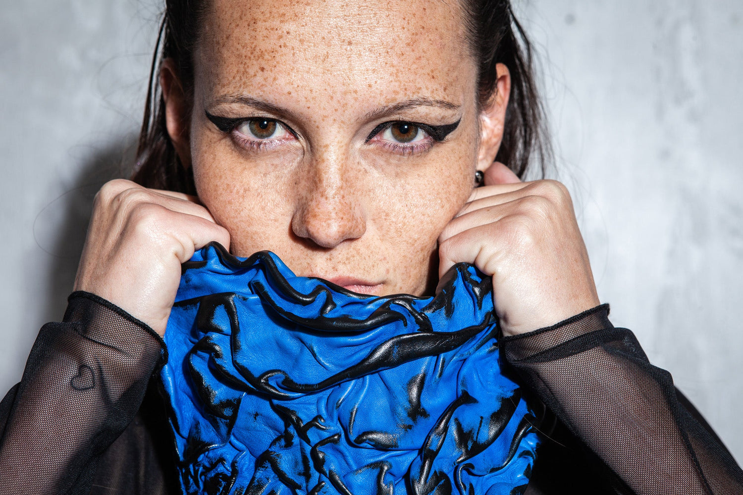 Scarf &quot;ART LAVA&quot;