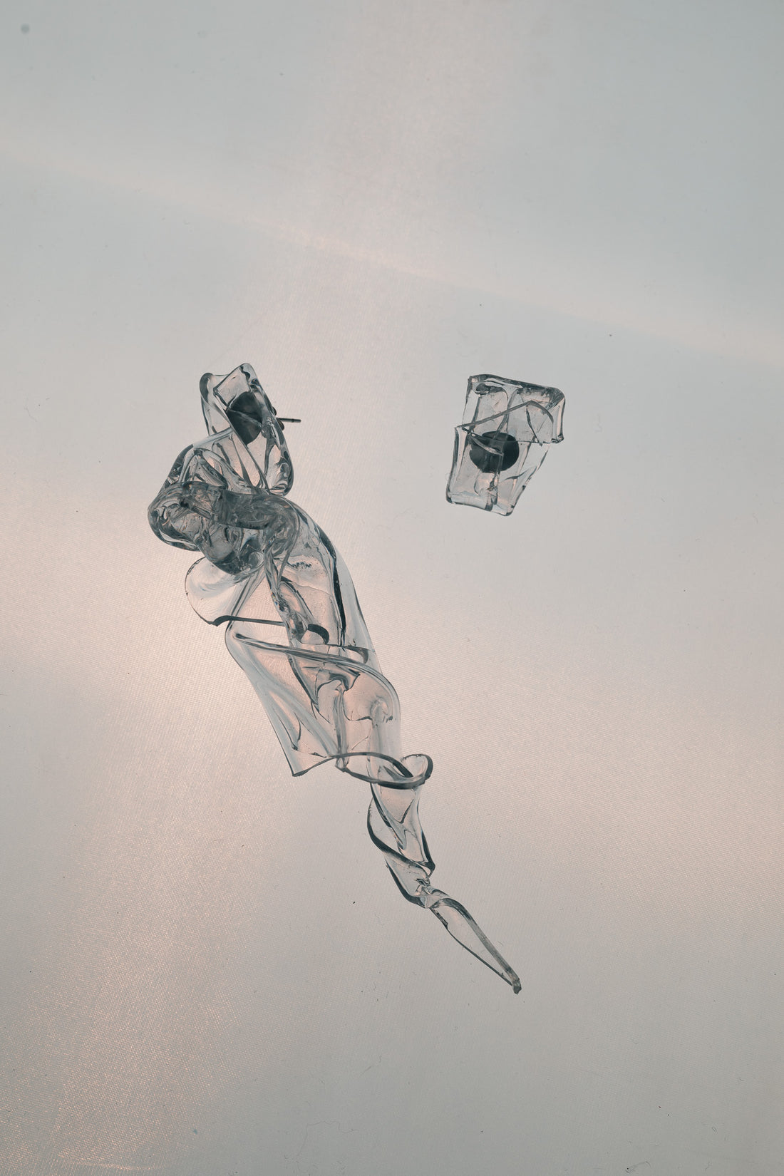 “AETHER ATMOSPHERE” earrings