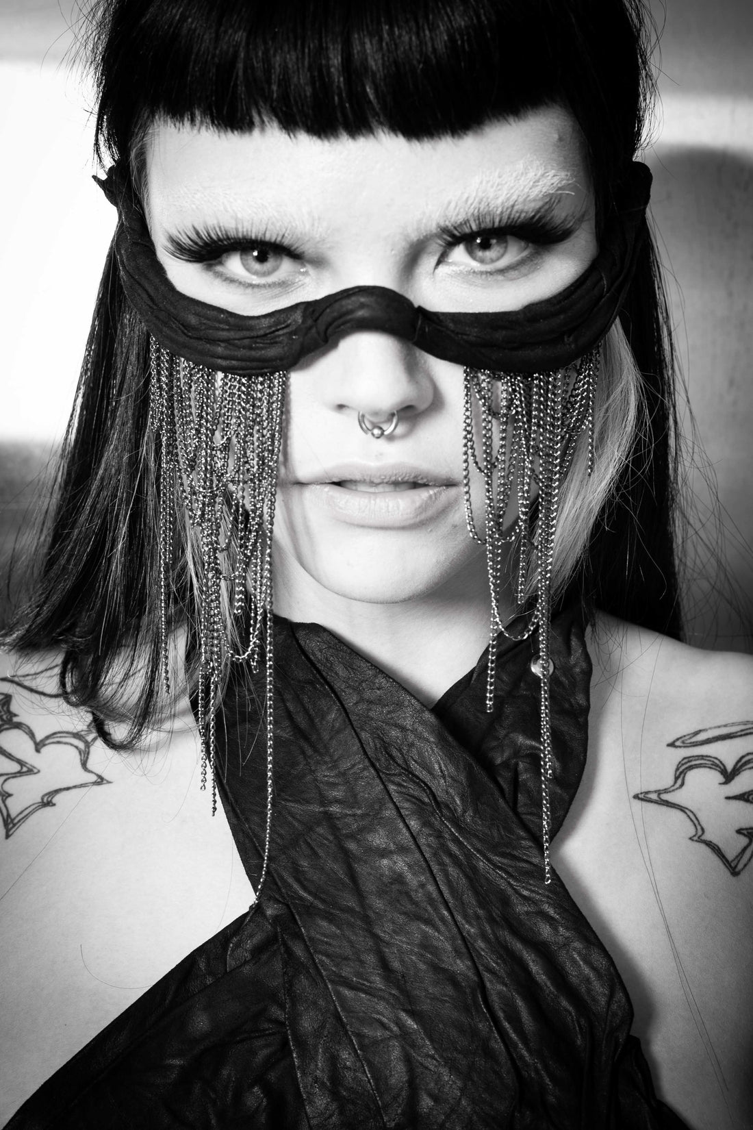 Mask &quot;AMORE&quot;