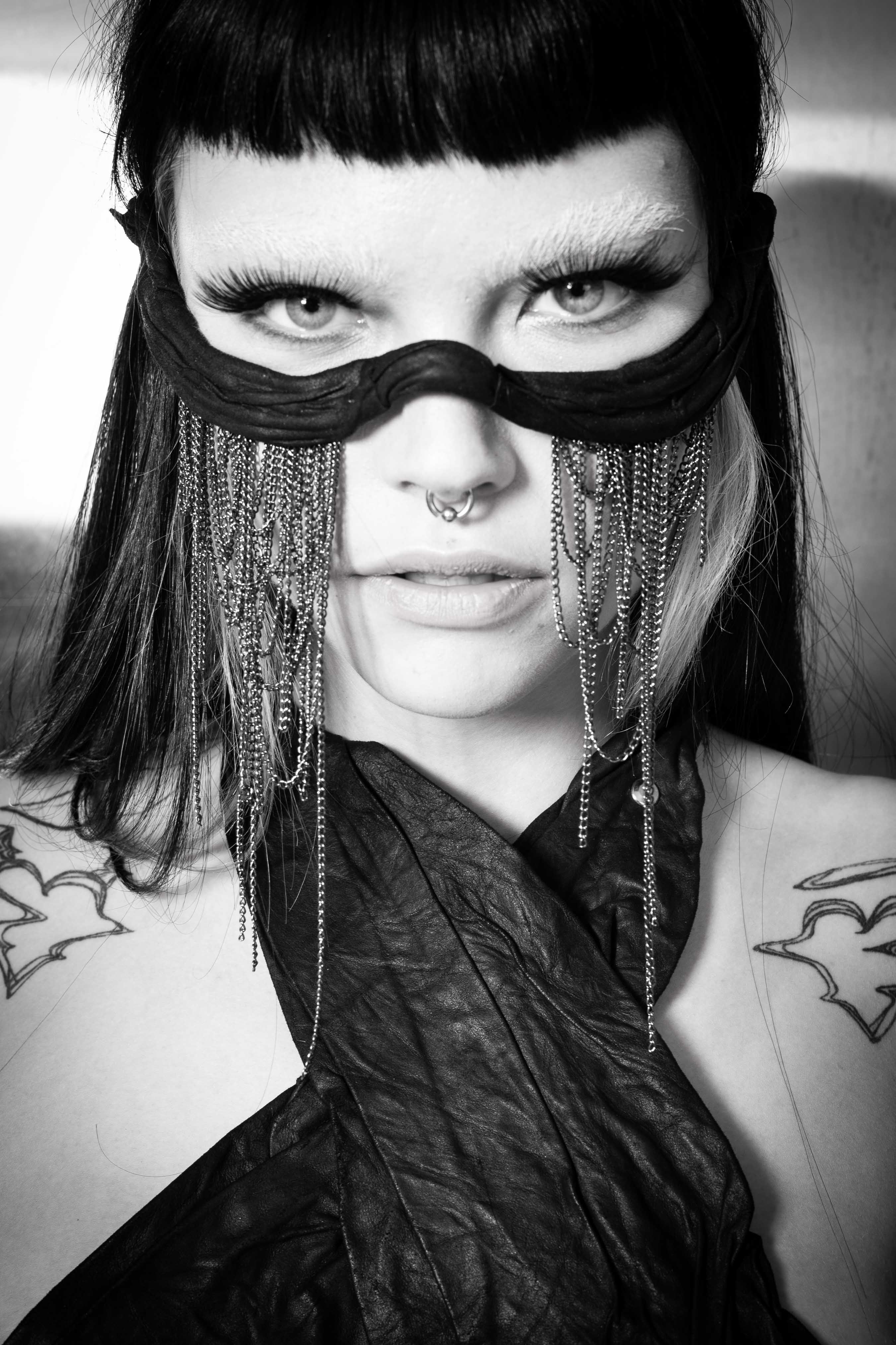 Mask &quot;AMORE&quot;